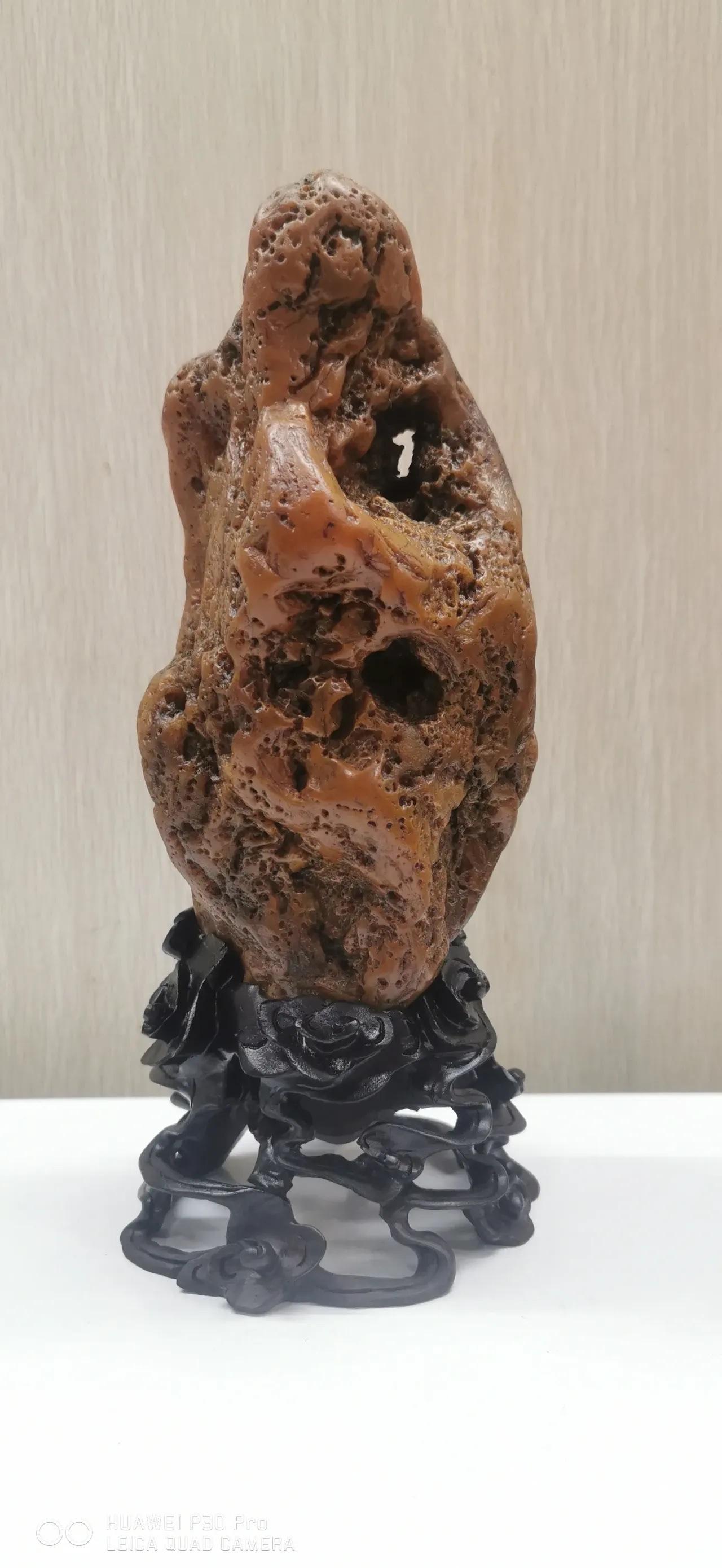 分享手机里的随手拍广西三江老腊石（高约23、宽约10厘米）千祥紫砂壶收藏