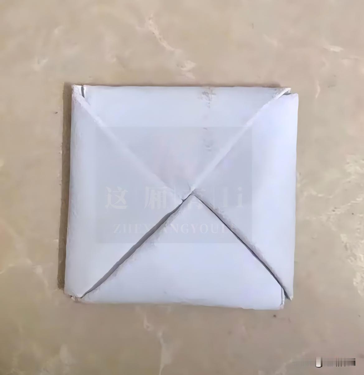 农村的老物件你还认识吗?
方方正正折叠得整整齐齐，褶皱里藏着老一辈的喜怒哀乐。