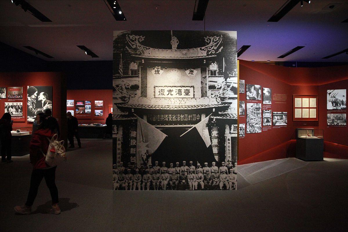 10月25日设立为台湾光复纪念日
10月25日，全国人大常委会表决通过将10月2