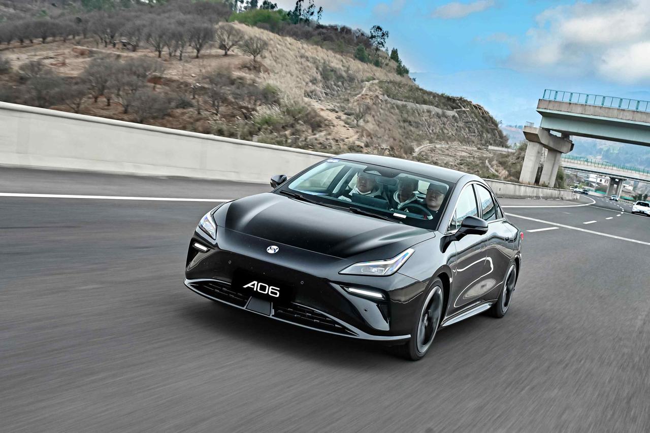 太反常了！中国人忙着过年，激动的却是外国人！美国，日本，韩国等西方媒体惊奇地发现