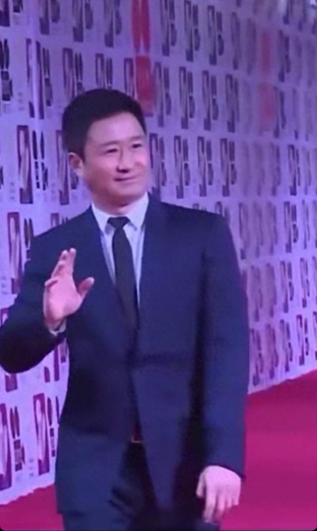 吴京怒批娘炮文化，男人得有男人样