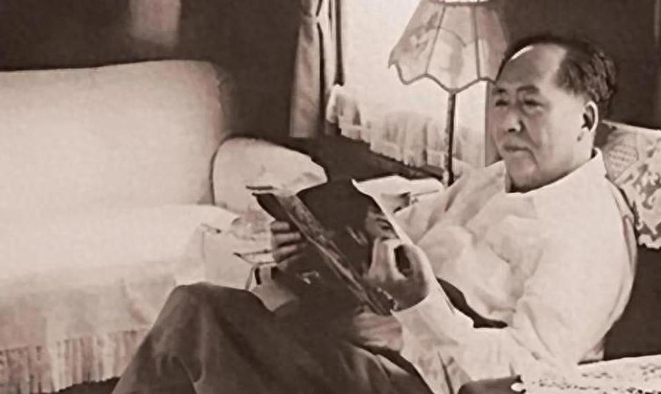 1970年毛主席接见军区生产部长，部长妻子生疑，部长直言与主席渊源匪浅，这是怎么