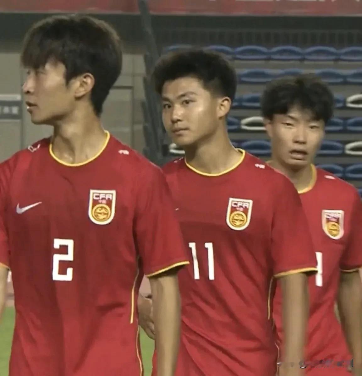 扬眉吐气！国少5 - 2击败澳大利亚U16，捧得冠军奖杯！

北京时间6月1日1