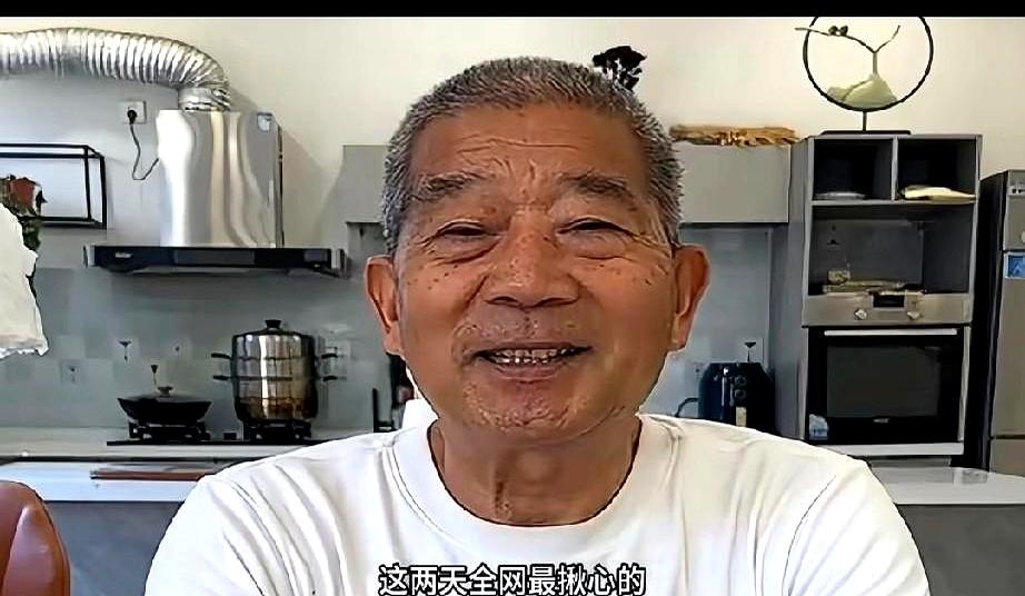 天赐妈妈这两天的状态，真是看得人心里发酸。
母亲节那段6岁孩子守在病床边照顾妈妈