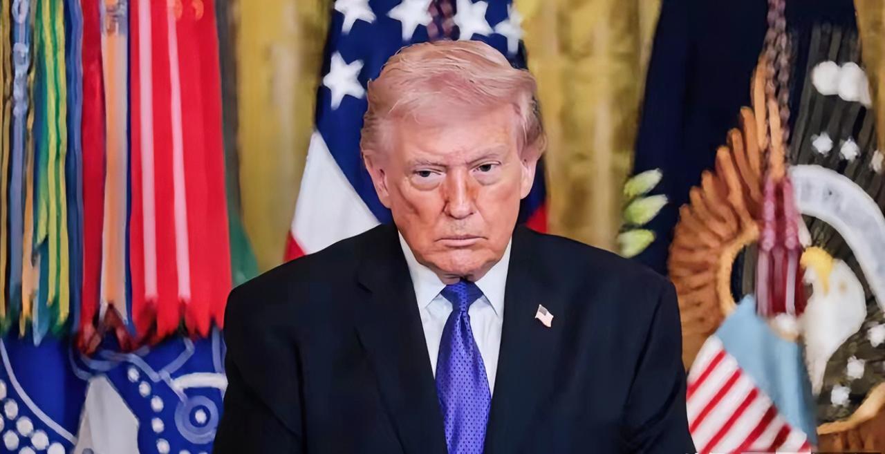 特朗普今天发文说：“即刻生效：我已下令美国国际开发金融公司（DFC）以极为合理的