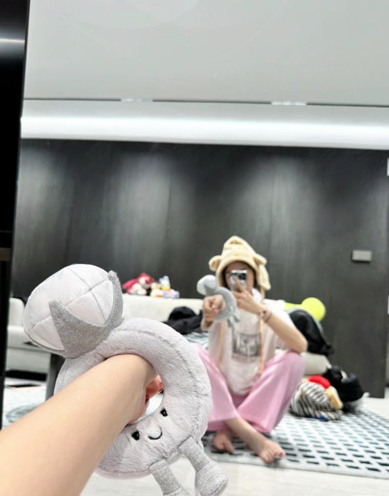 30多的姐姐怕是你撩不动 可甜可盐可御姐 可强可弱可霸道 而且不好骗 各种招数烂