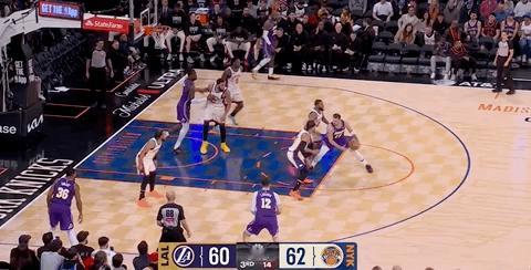 拉拉维亚终于进三分了 