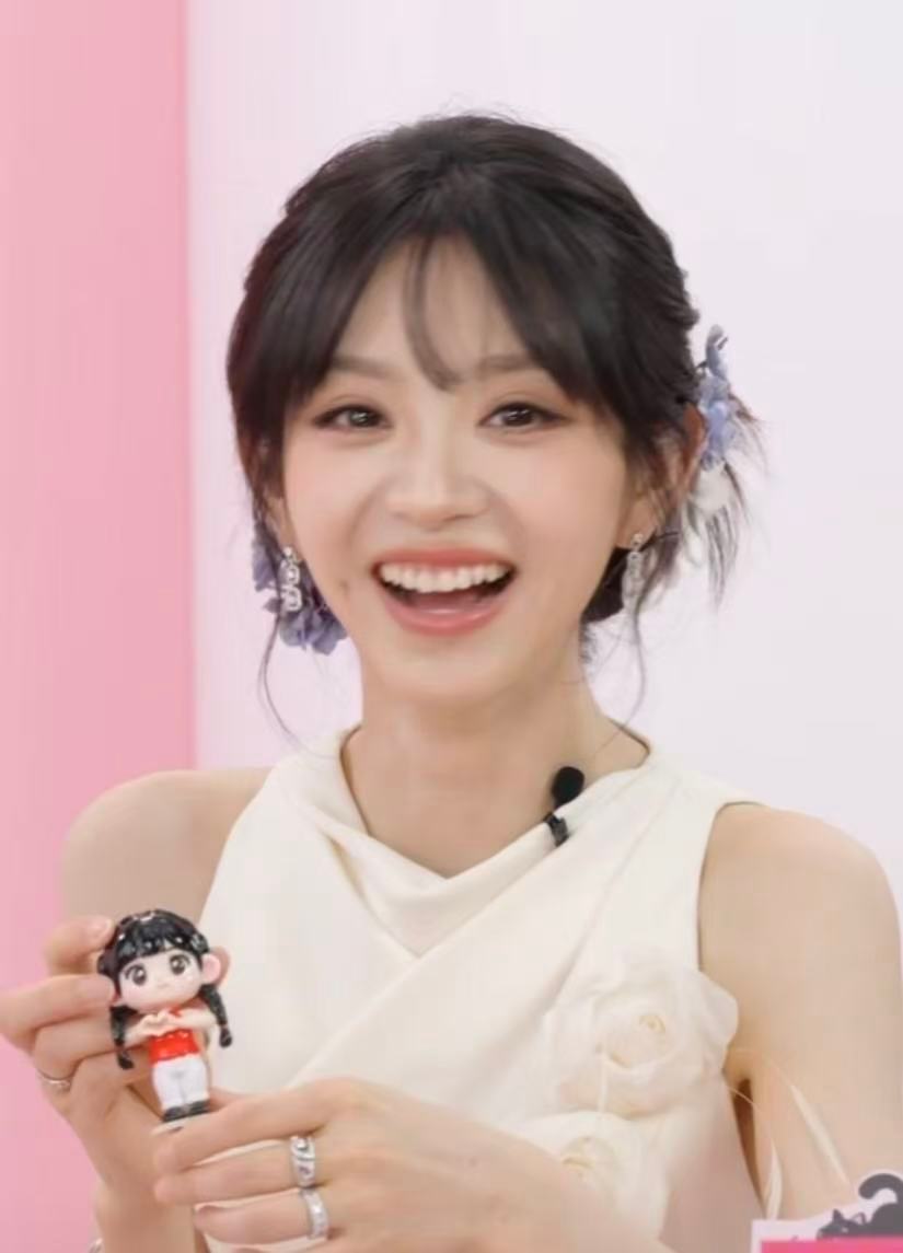 田曦薇今日直播状态 