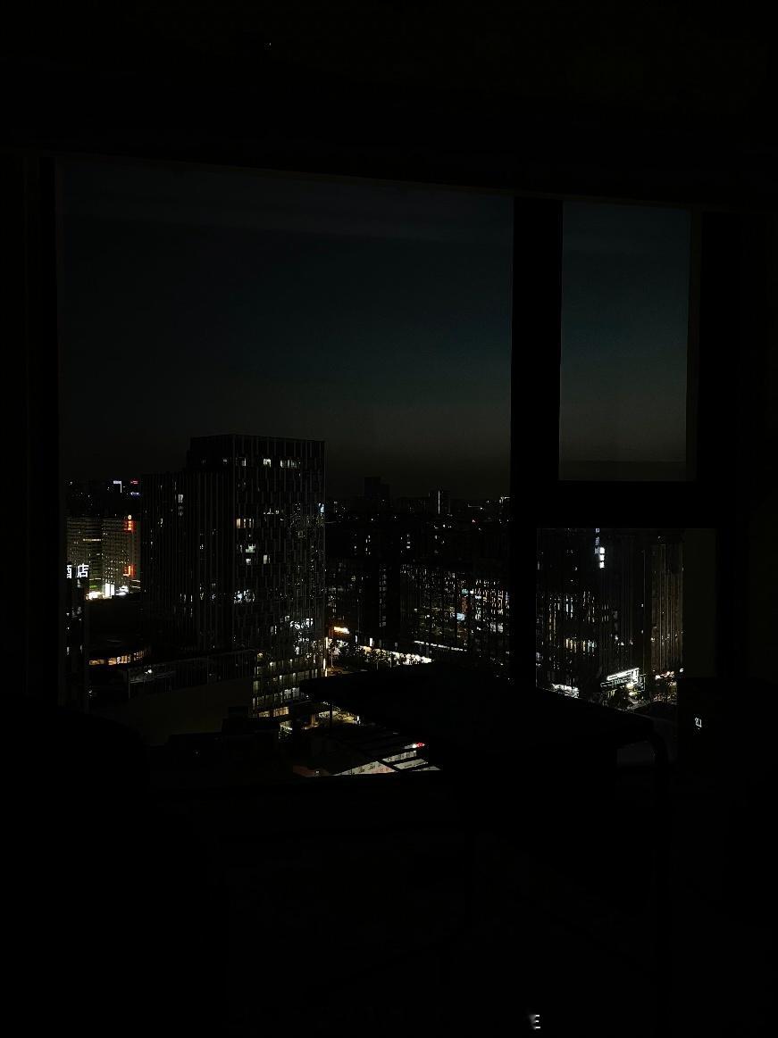 休息的时间总是短暂的，别人的尺子，量不了你的路。生活是自己的答卷，写好属于你的篇
