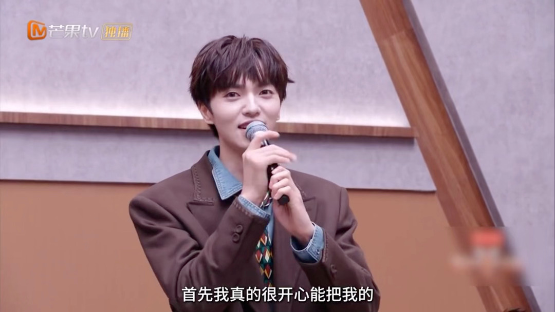 管健嘉晨第一次连线好真诚张睿向管健嘉晨请教披荆斩棘披哥连线片段太戳人了😂！管健