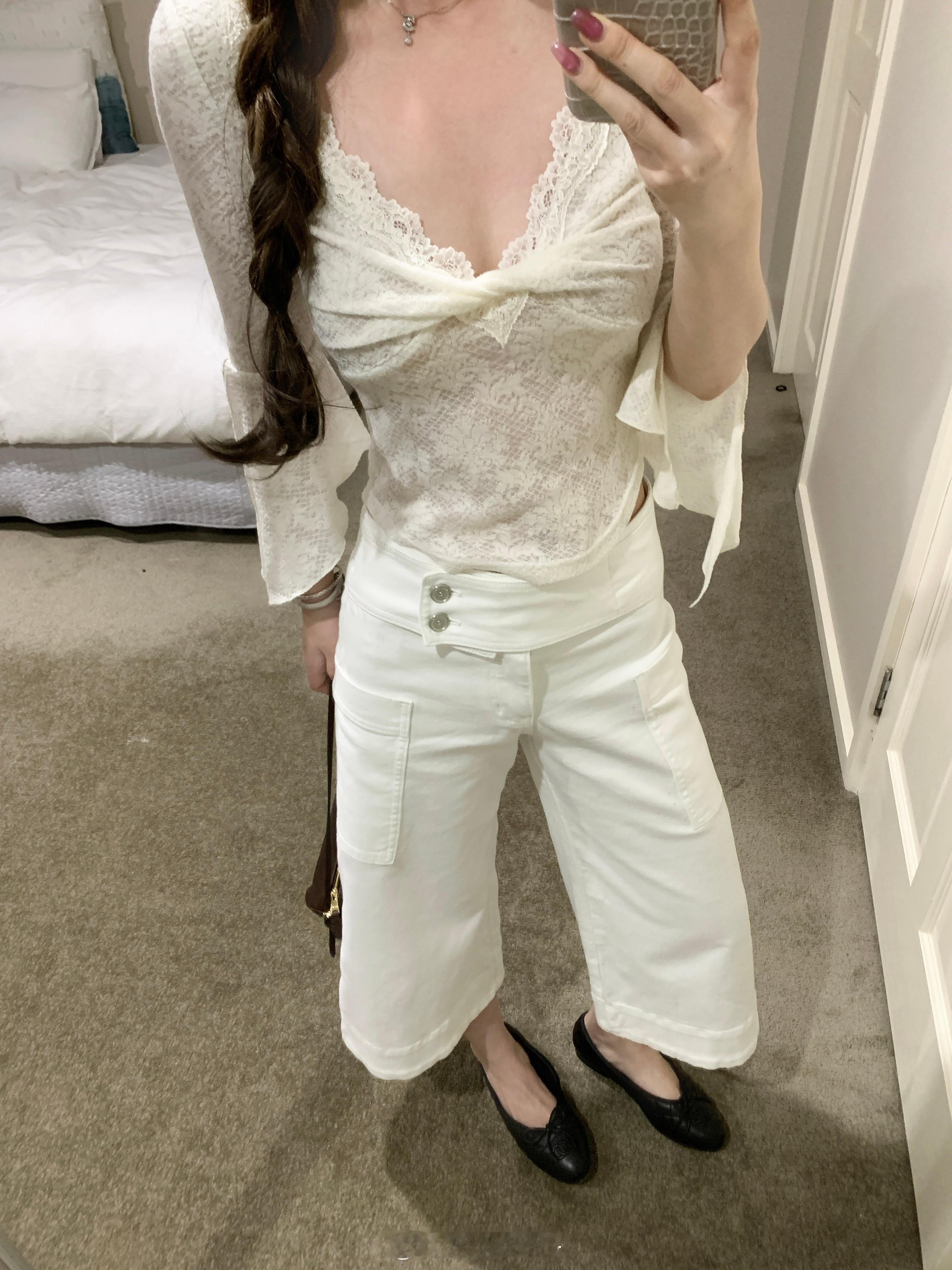 闺蜜萌这三款裤子年前出不了货 工厂放假了🥺放到年后上啦！到时买来刚好差不多能穿