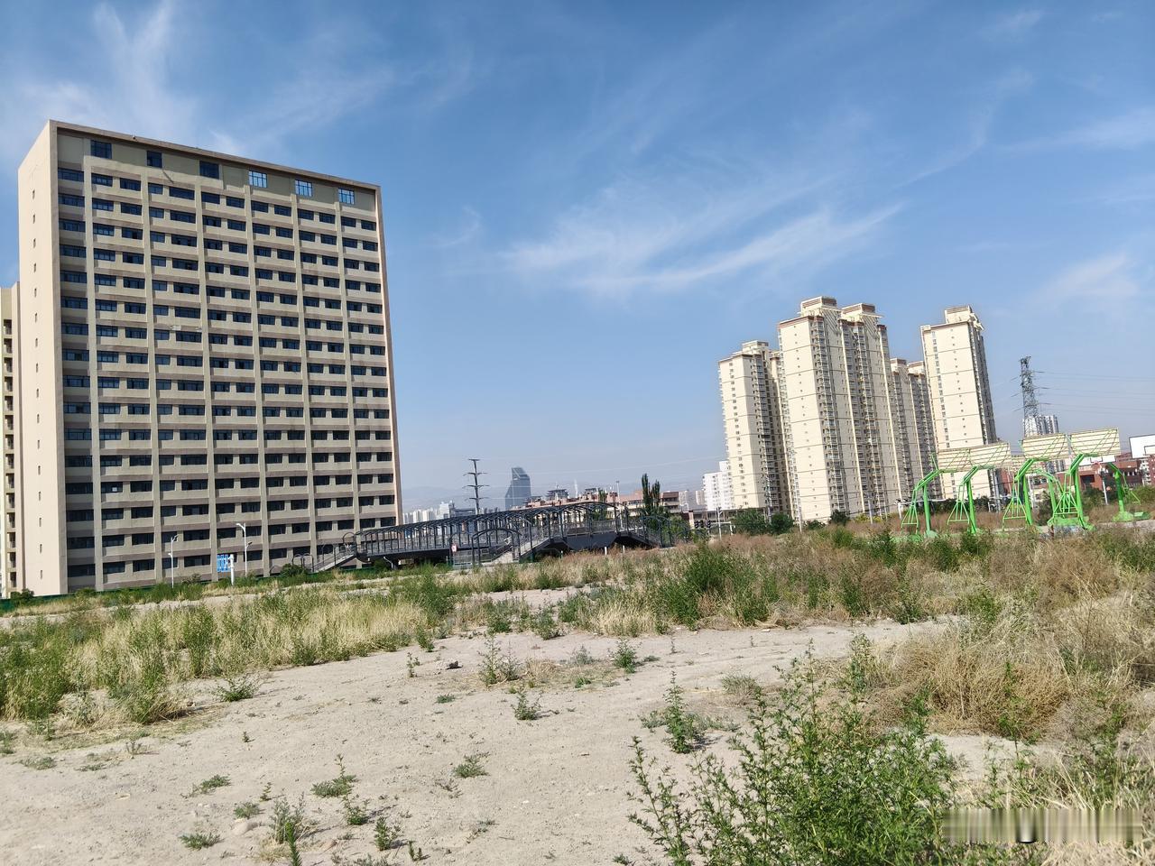 你们说建安东路到北环路中间这一片地做什么好呢？

兰州市安宁区建安东路延伸段开通