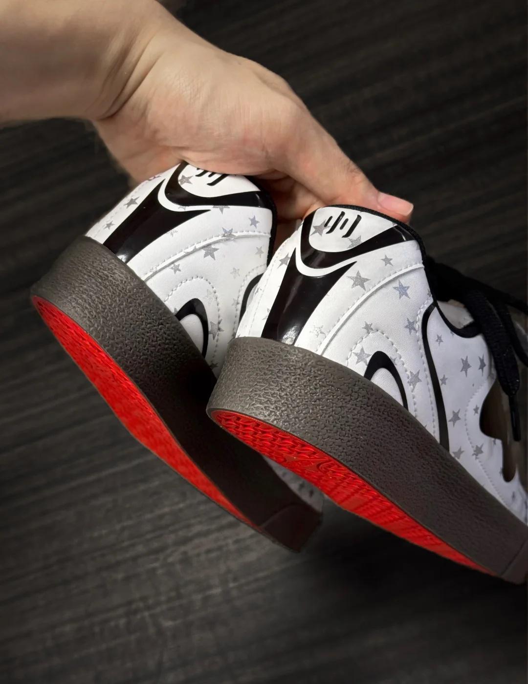 ALL STAR 白 银 暗星 ｜新品 曝光一下👀
深生胶搭配红底 非常亮眼