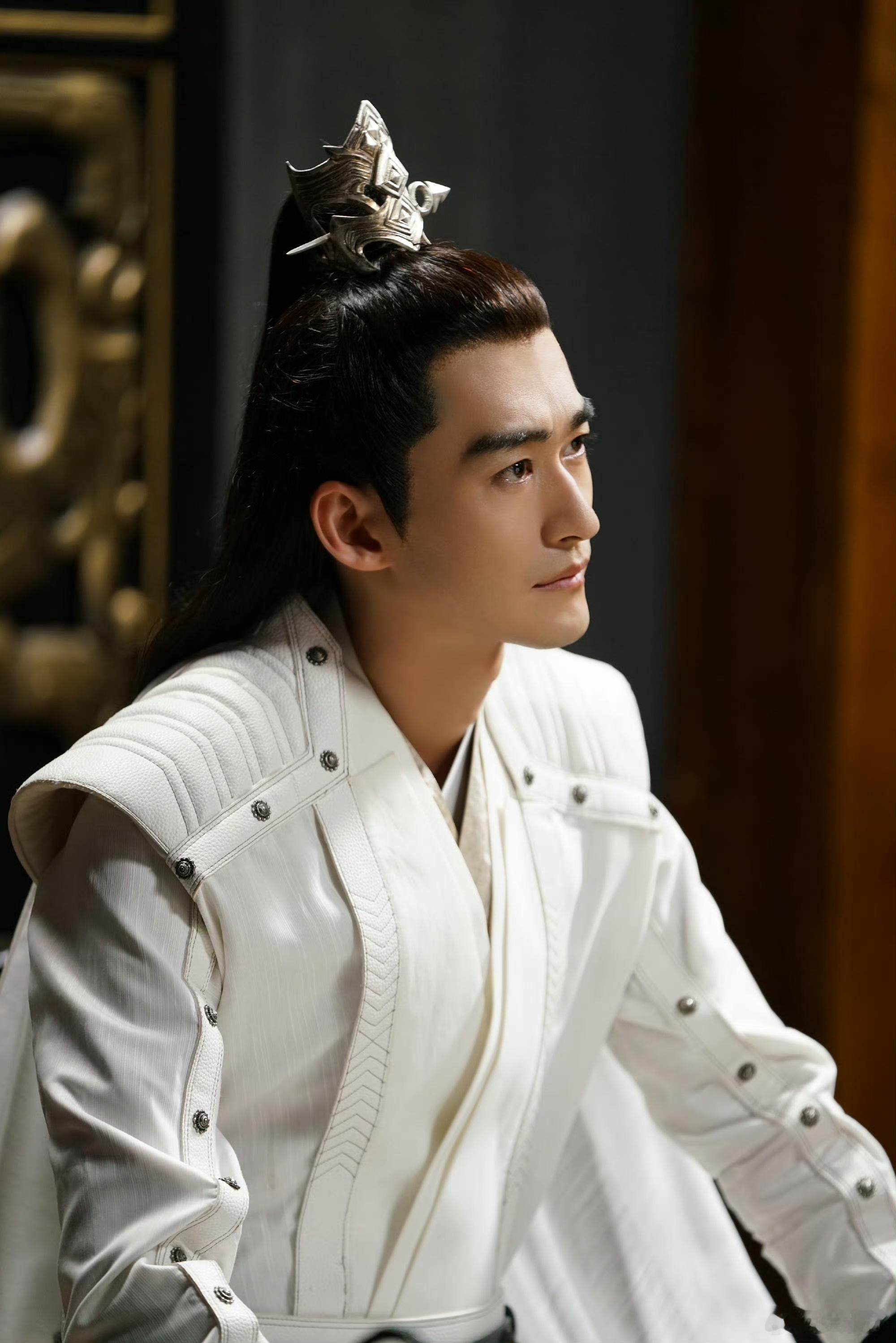 #张翰谈时隔7年再演古装剧# 张翰接受六公主的采访，同组的演员也称赞他的脾气性格