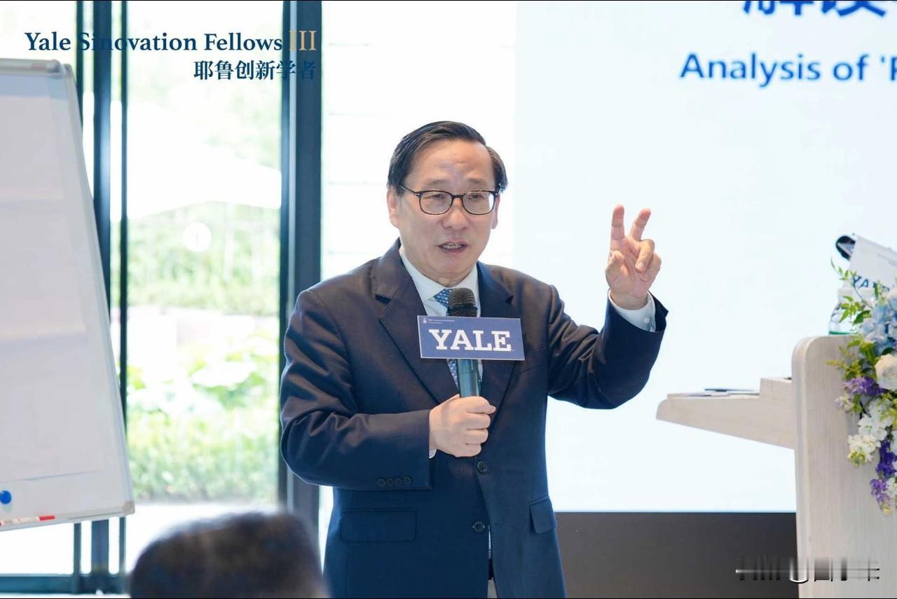 高志凯出现在国际事务中的四个表现：

一、贸易问题。面对对方的贸易问题，高志凯提