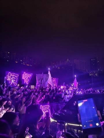 陈奕恒陈奕恒16岁生日纪念套装今晚发售 把对陈奕恒的偏爱藏进生日周边里✨ 十六岁