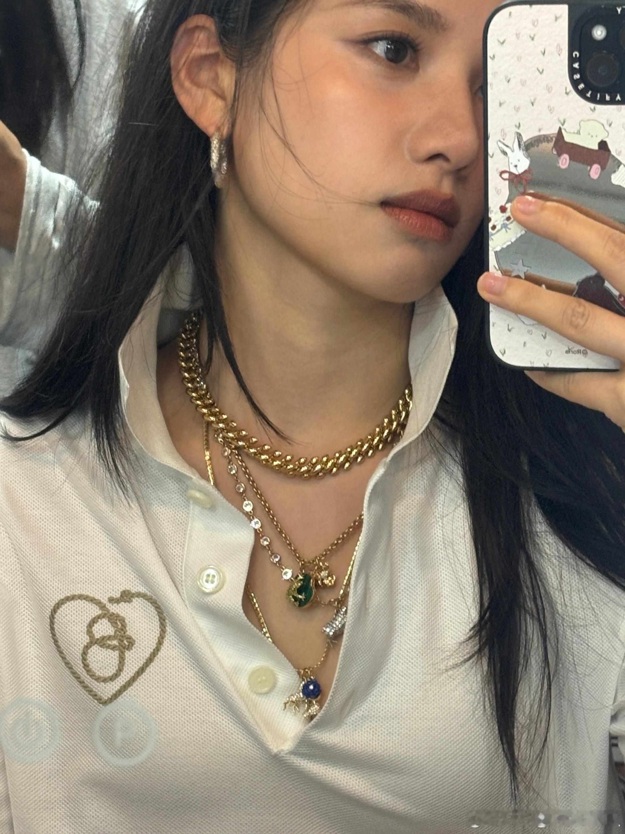 好喜欢张婧仪这套链子！！ ​​​