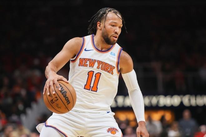 NBA总决赛马刺vs尼克斯今年的NBA总决赛，马刺是不是有点像1.0时期的詹姆斯
