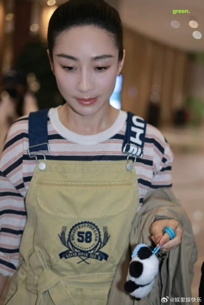 陶昕然回应浪姐初舞台选歌陶昕然回应浪姐跳冰嬉舞 下班互动太逗了！粉丝cue采莲曲