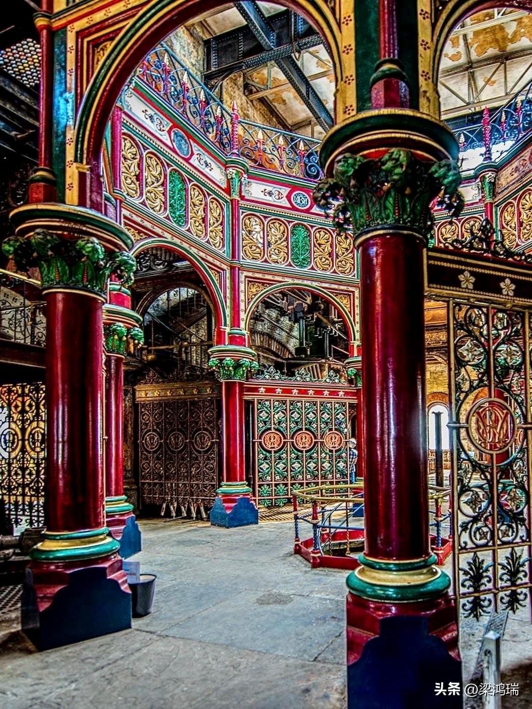 这是位于英国伦敦东南部的克罗斯内斯抽水站 (Crossness Pumping 