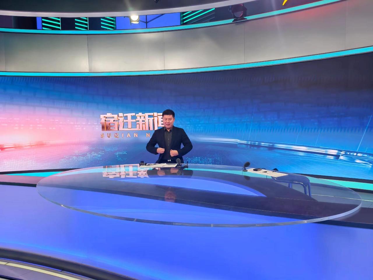 致敬第26个中国记者节，最初的梦想献给情怀人生，姑苏38梦九绵柔的低度致敬人生的