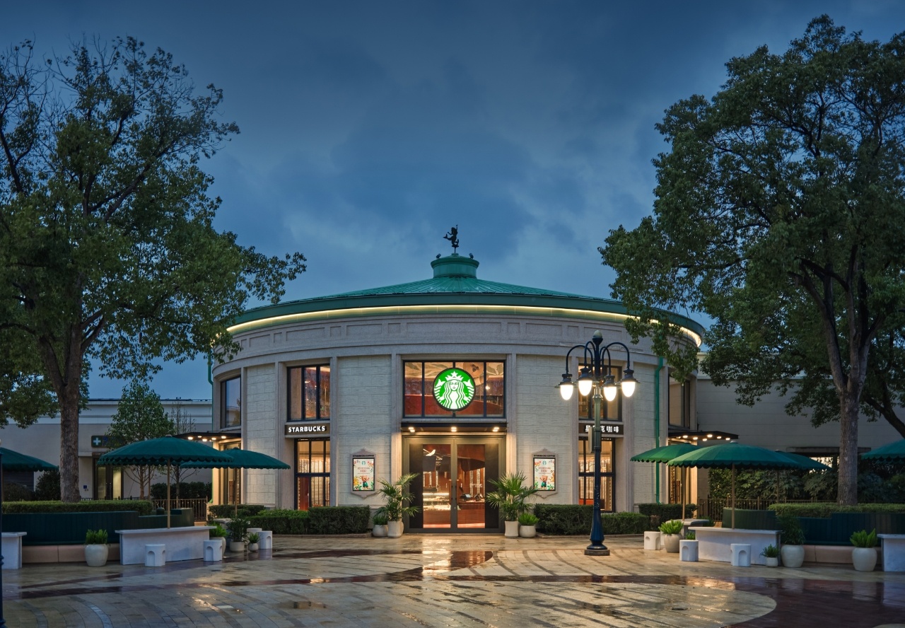上海五一新晋童话风打卡地【“千店千面”开启，星巴克在华门店数量拟达2万家 】4月