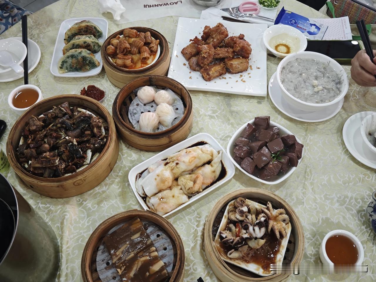 在广东中山三乡吃的早茶，又大份又好吃，你们猜猜我消费了多少？