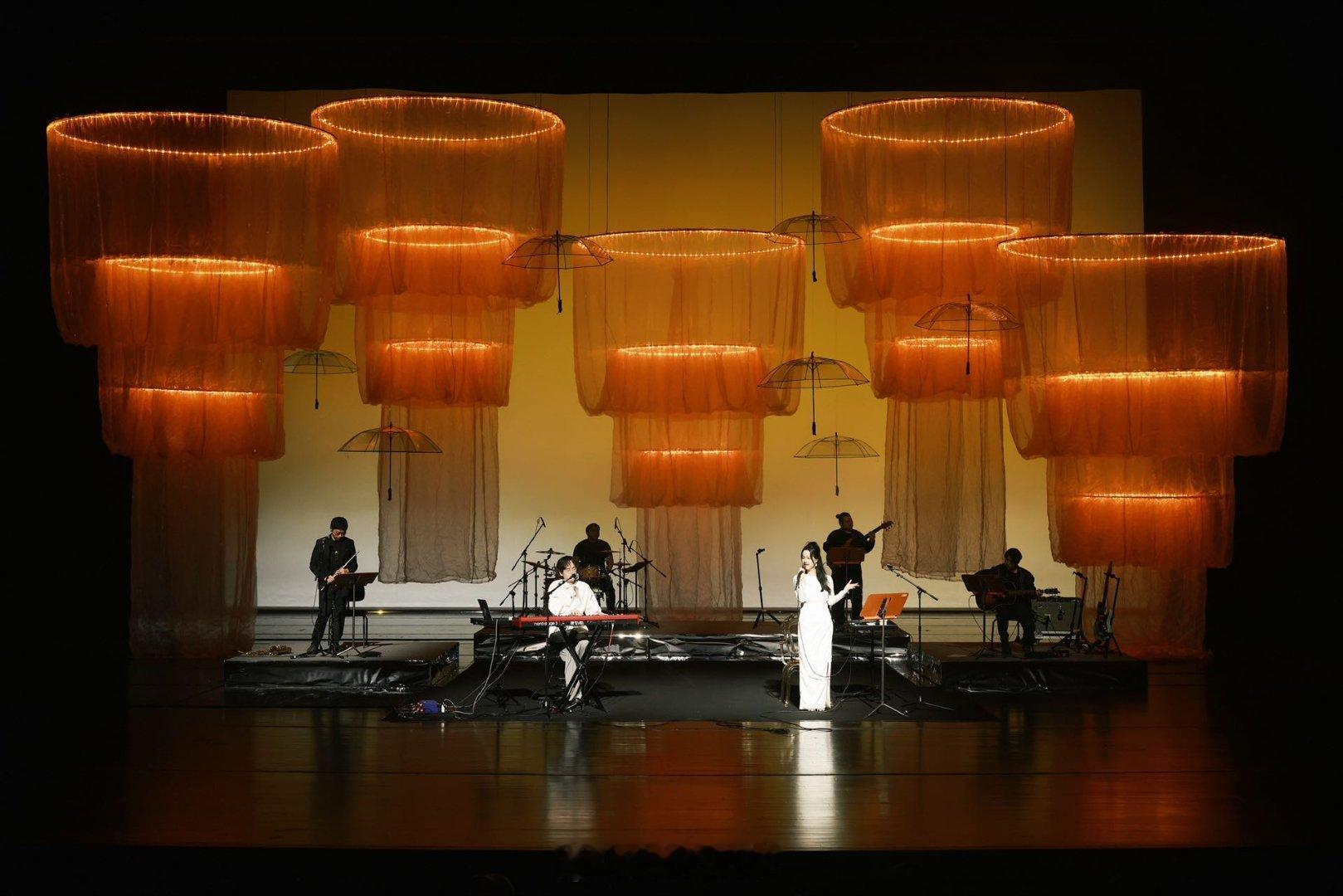 王菲春晚歌曲来自咂咂苏 狠狠安利ZaZaZsu咂咂苏！王菲春晚选唱《你我经历的一