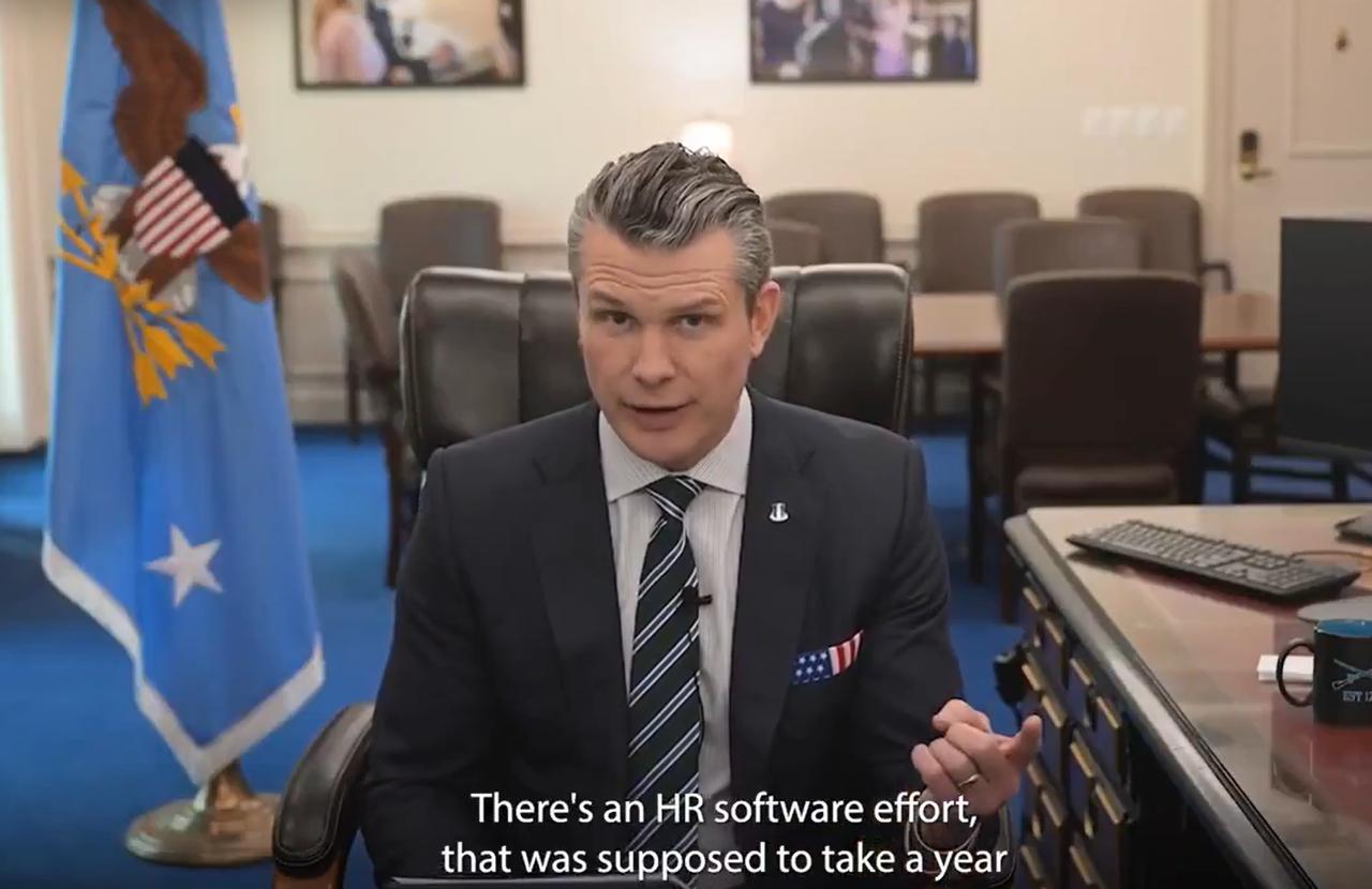 美国战争部长皮特·赫格塞斯宣布终止五角大楼5.8亿美元的合同和拨款， 并要求项目