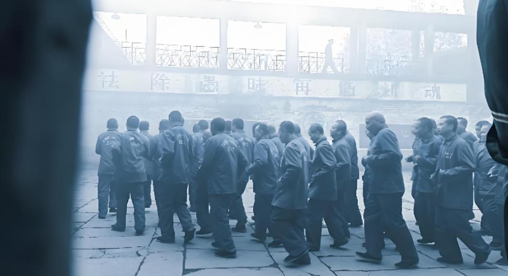 他是中国司法史上潜逃时间最长的罪犯，从1982年越狱脱逃到2024年被捕归案，整