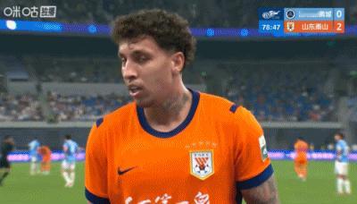 满血复活的克雷桑势不可挡，仅踢了80分钟他就独进两球！
本轮客战新鹏城，比赛进行
