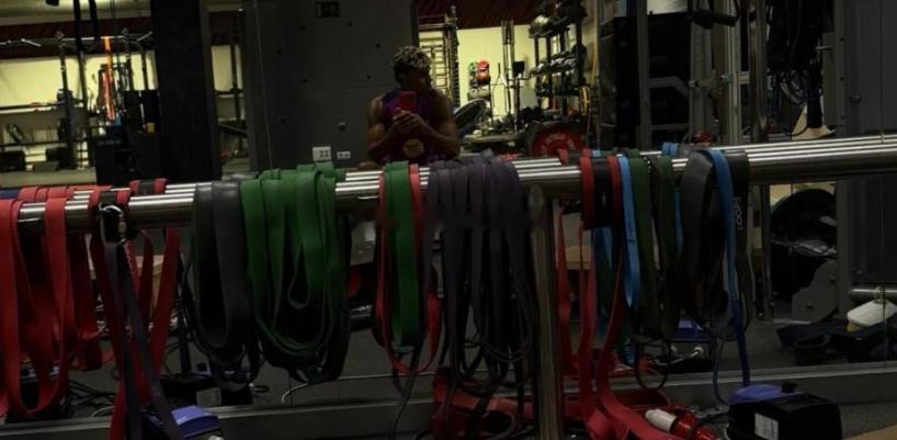 据西班牙《世界体育报》报道，在11月的国家队比赛日期间，由于因伤无法代表西班牙队