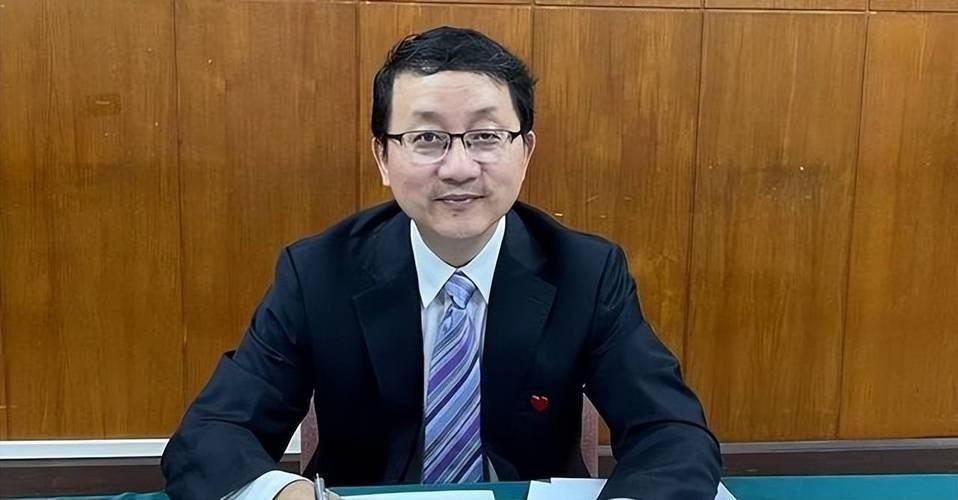 刘劲松果不其然没让大家失望！担任中国方面驻澳大使后，履职不到24小时，就给 澳大
