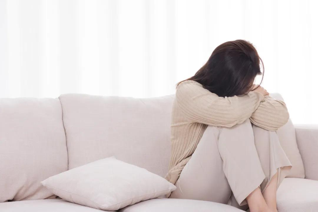 月经会受情绪影响？痛经咋个缓解？生理期的这些事儿，后悔没早点知道