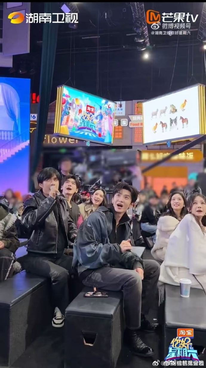 陈哲远张颜齐嘴一个比一个忙 帅哥的可爱面藏不住了，联排模仿猫狗叫，嘴巴忙出快乐名