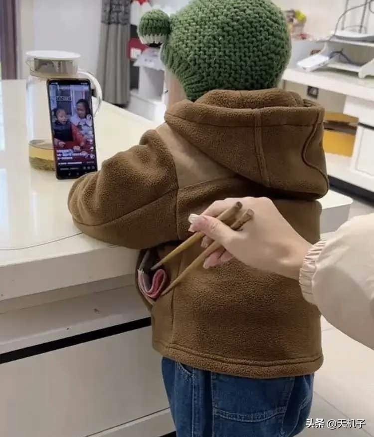 儿子，对不住了。妈妈也是迫不得已