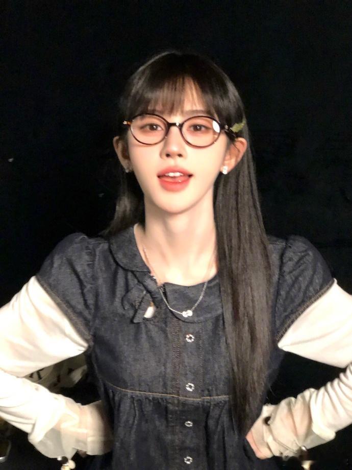 鞠婧祎你适可萌止吧鞠婧祎来战团综随拍鞠婧祎咖啡主理人plog就这个鞠婧祎美，太萌