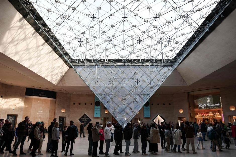 门票45%暴涨！卢浮宫对中美游客下狠手，工会怒批歧视
 
法新社11月27日消息