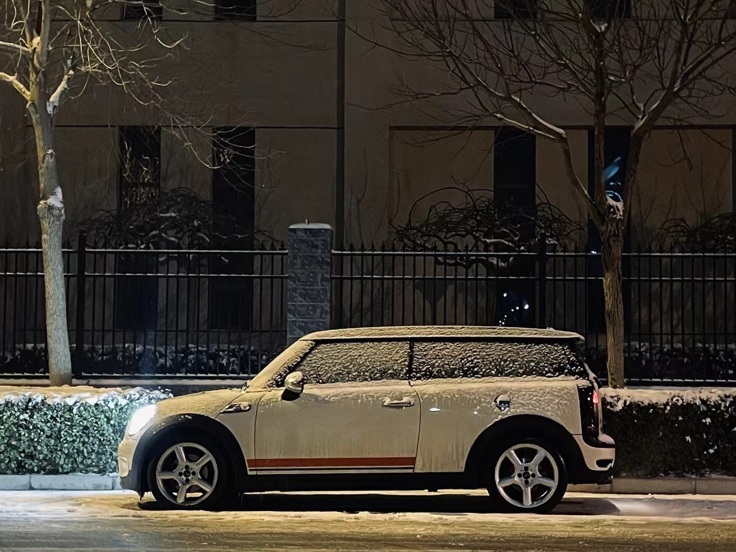 说个有意思的，两年前卖的mini到今天还没收完钱，还差几万…算是熟人催了几次，这