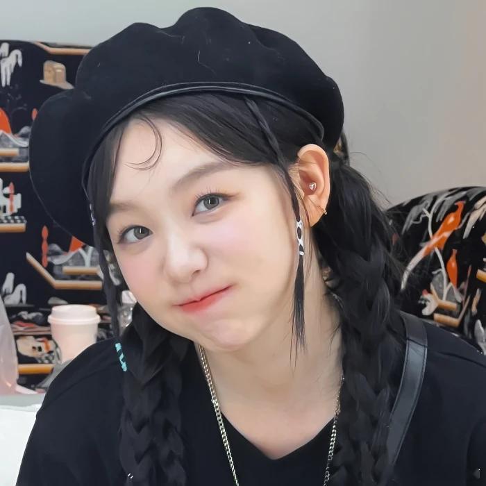 徐梦洁[超话]  xmj 徐梦洁六姊妹  xmj 徐梦洁李雯  我在黄昏的晚霞里