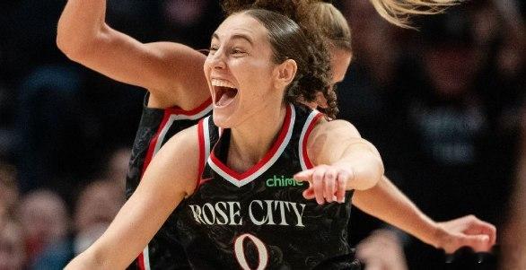 wnba篮球拉斯维加斯王牌本赛季依然是总冠军热门之一，目前战绩稳居联盟前列，主教