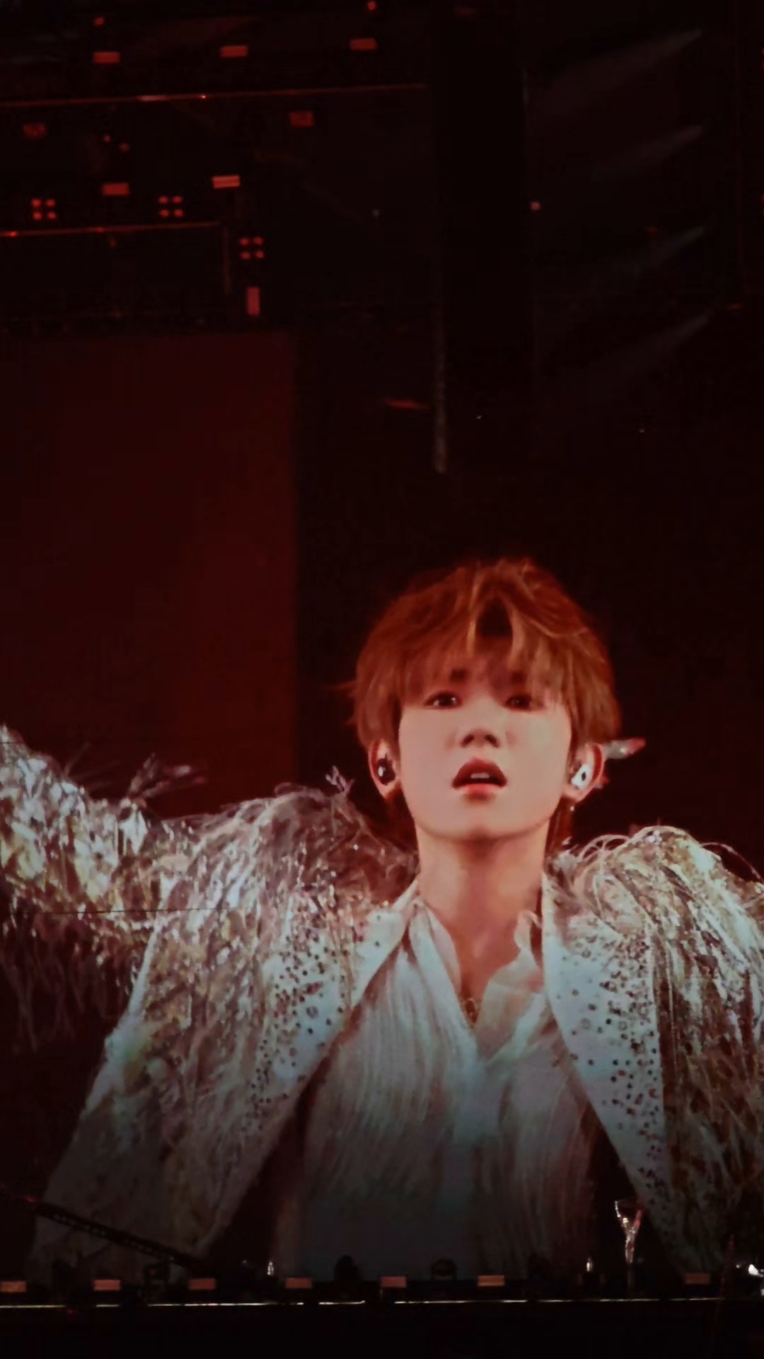王源宇宙超级无敌大大狂欢巡演