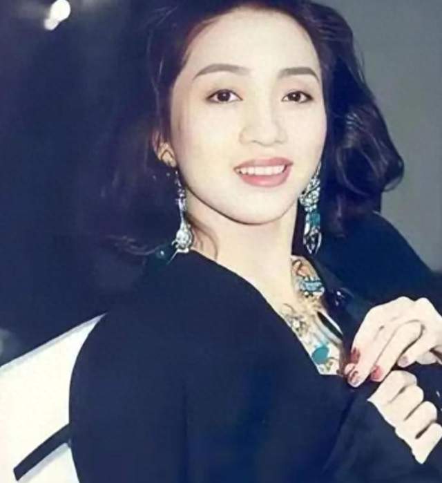 张学友垫付85万后，罗美薇为何还被骂了20年？