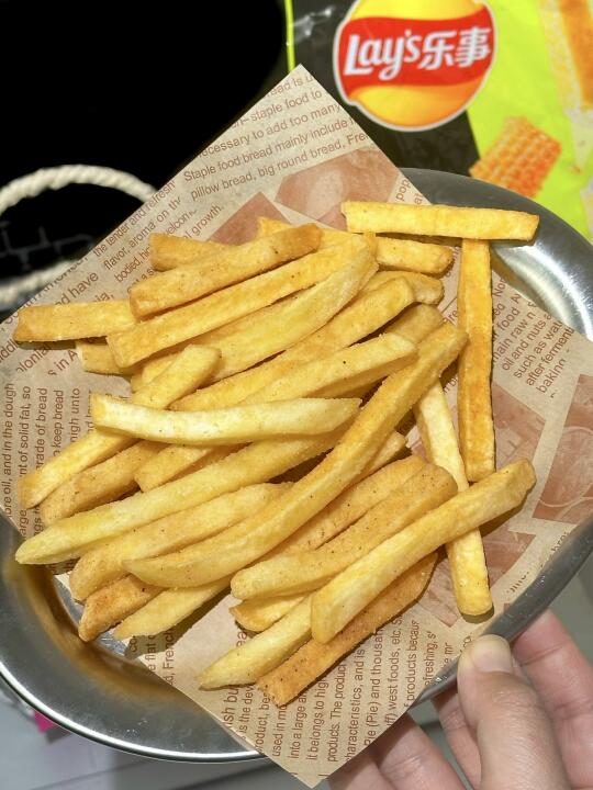 回购第三箱了，整个宿舍都吃过瘾了🍟……