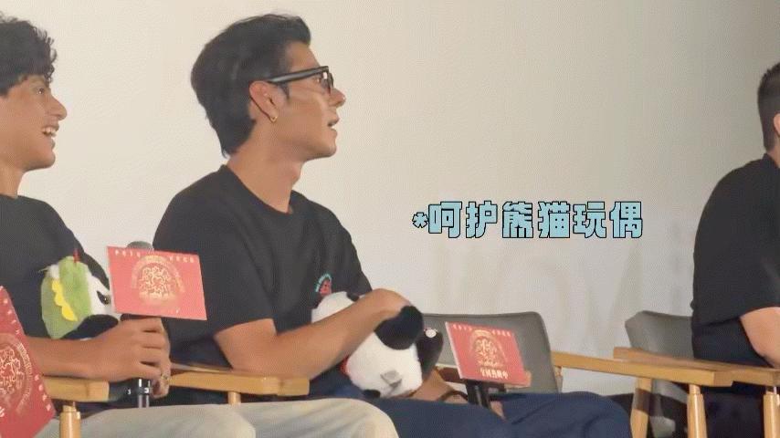 蒋奇明路演随机掉落笑点蒋奇明有种不自知的搞笑蒋奇明不是喜剧人，却常常产出搞笑名场