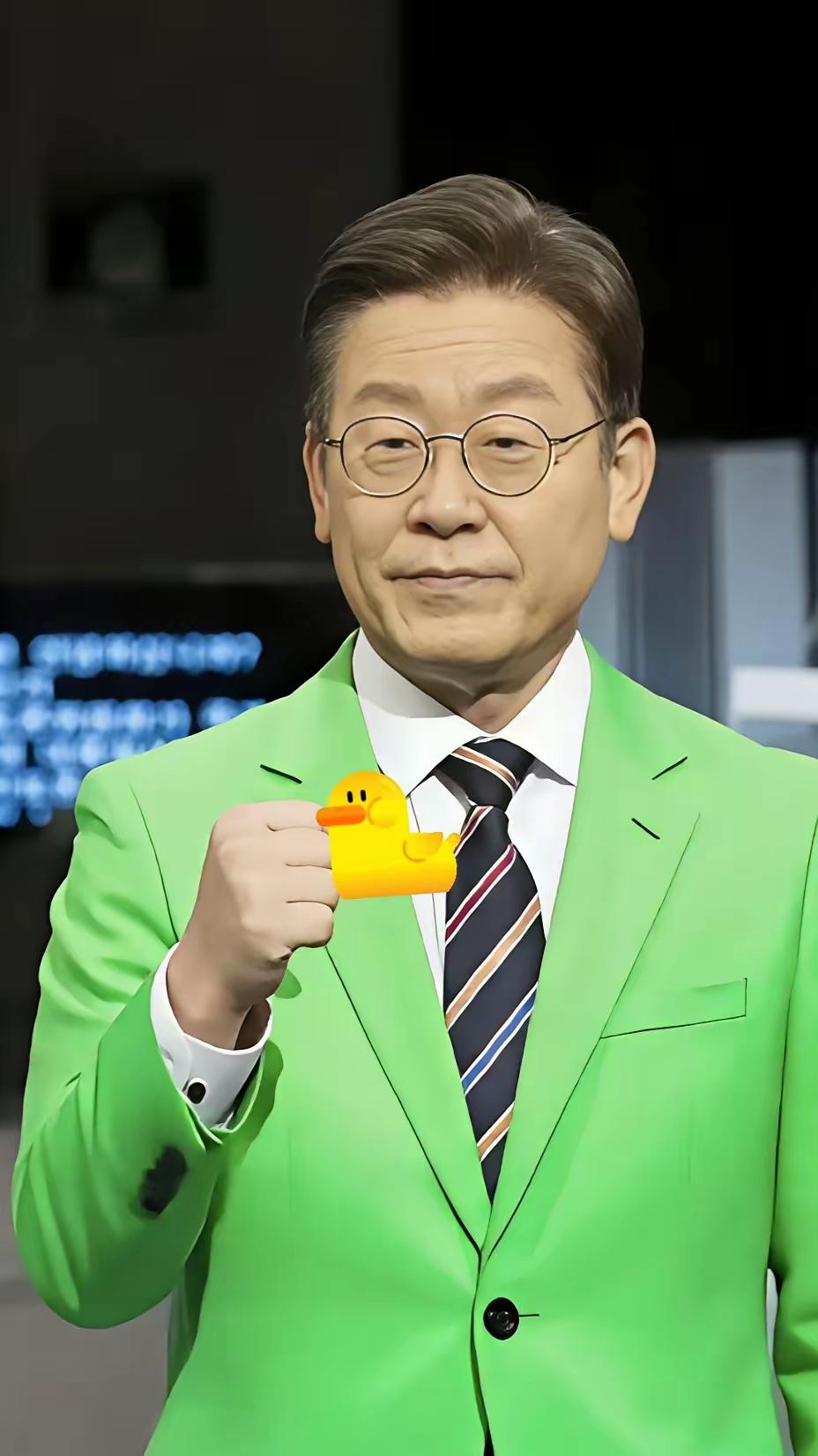 韩国新消息！
4月16日，韩国外交部长官赵显搞了个大动作！他直接给巴西外交部长毛