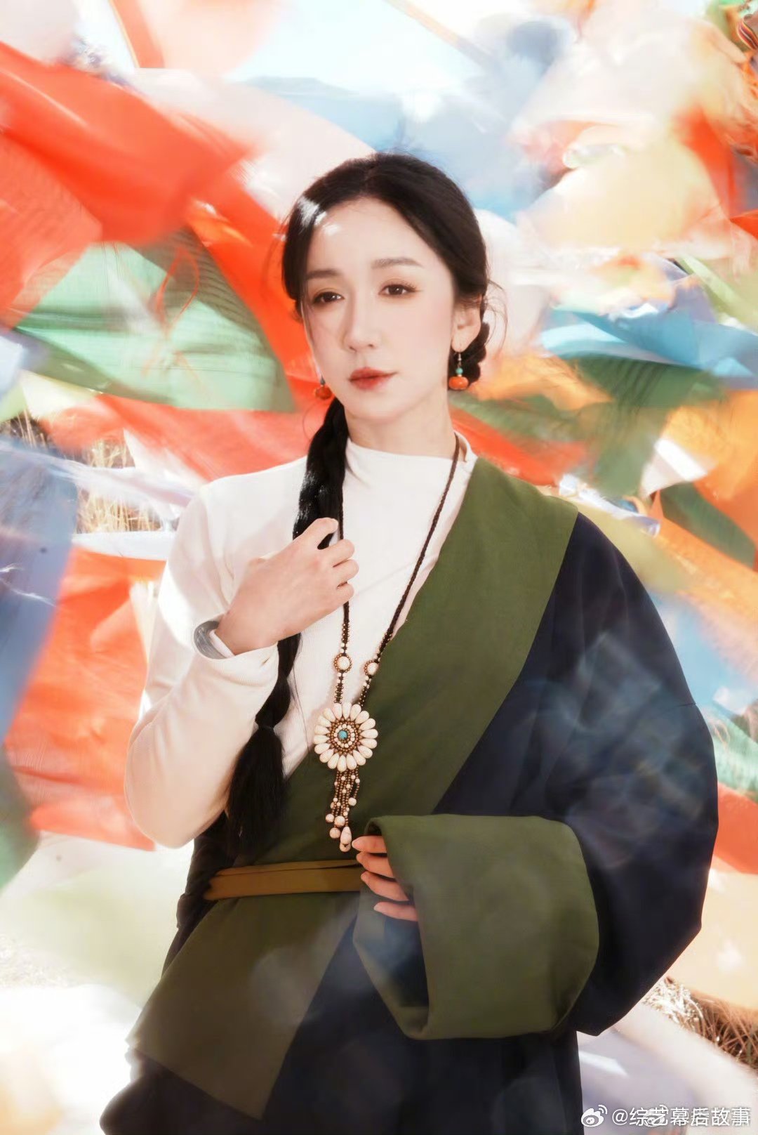 一菲和诺澜在短剧二搭了 经典回忆杀，这波二搭太惊喜 