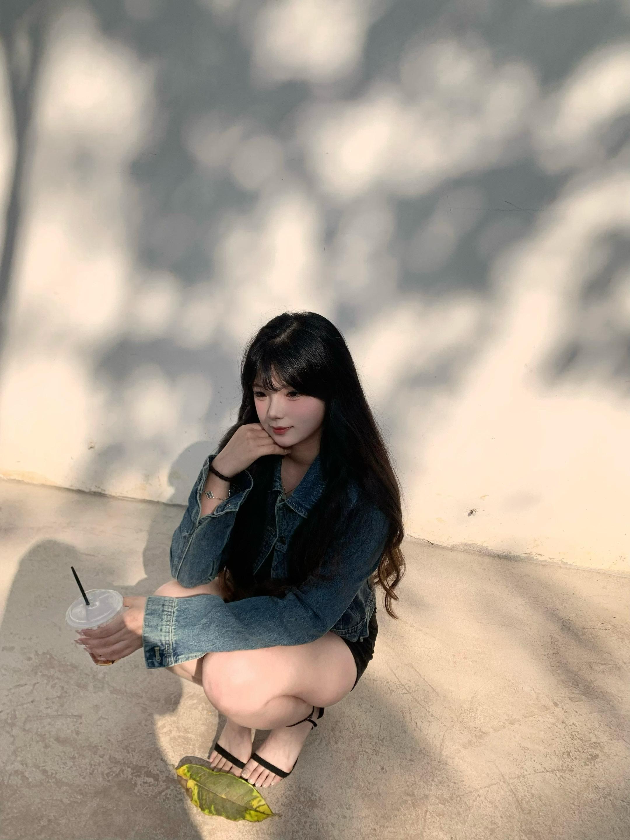 只会看着你傻笑 怎么办才好