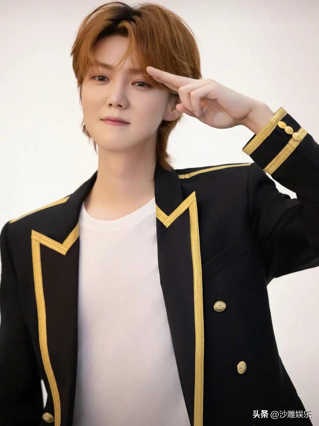 鹿晗，口碑暴涨！
 
3月30日晚，鹿晗超绝版权意识话题直冲热搜榜首，一段演唱会