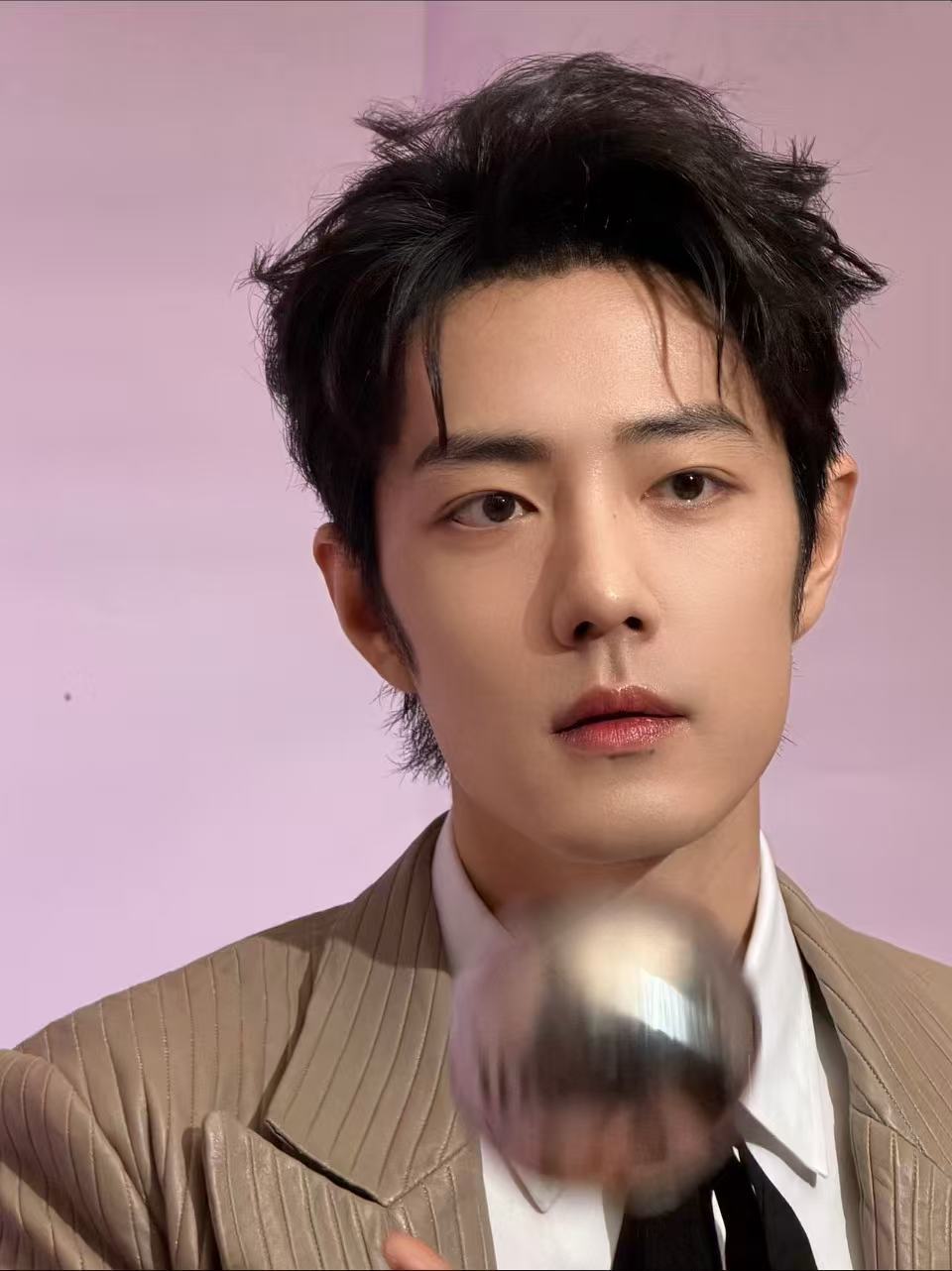 肖战故事在此间尽藏肖战18宫格live肖战18宫格live，故事在此间尽藏，